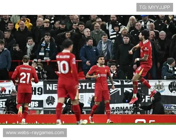 英超五强欧冠小组赛全胜领跑 展现英伦足球统治力