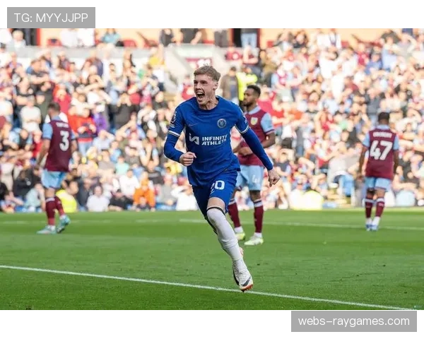 切尔西恩佐第88分钟抽射破门，为球队锁定胜局